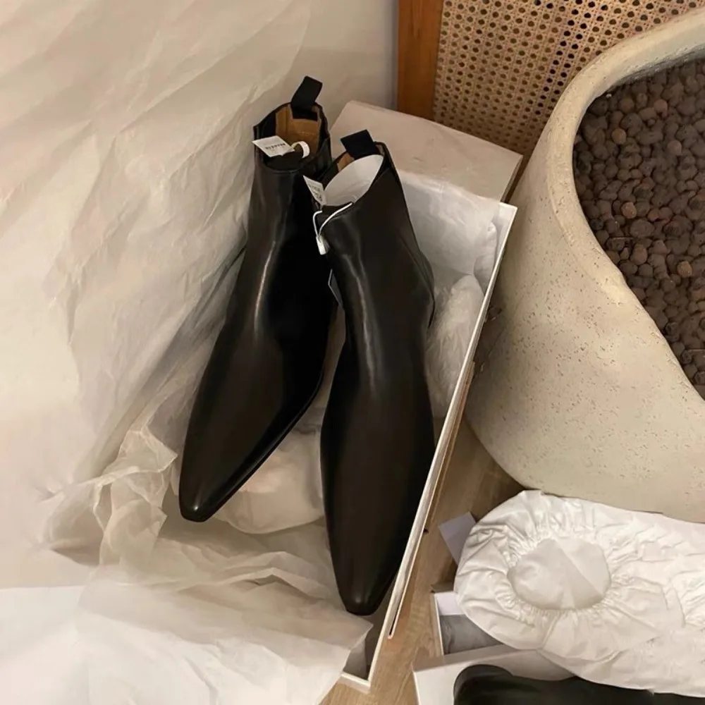 Stivaletti di Lusso da Donna A - Women Shoes Branded recensione e prezzo